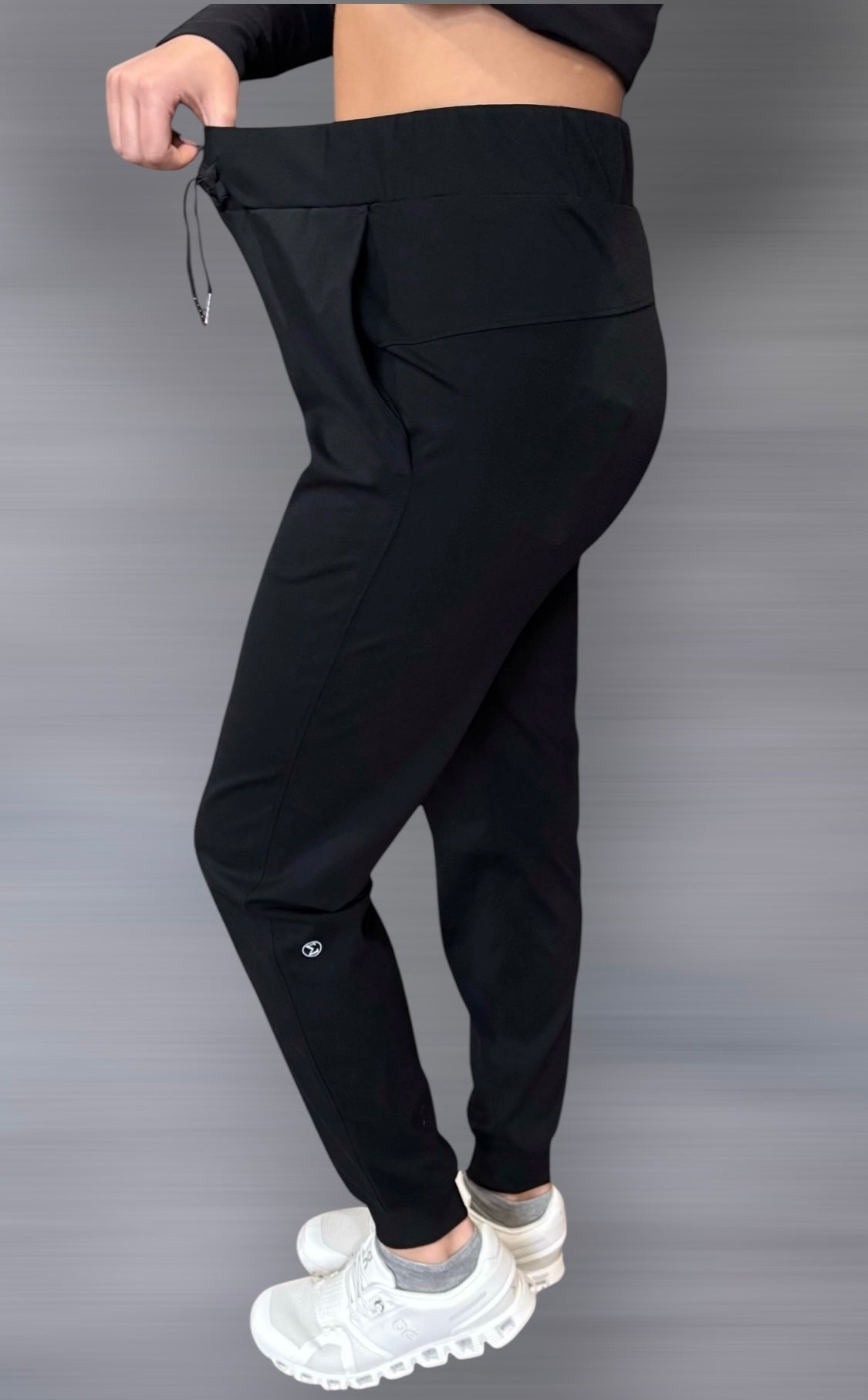 Hera Studio Silk Jogger